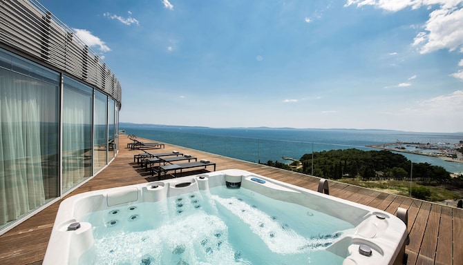 Radisson Blu Resort & Spa, Split - Penthouse Suite - Terrace