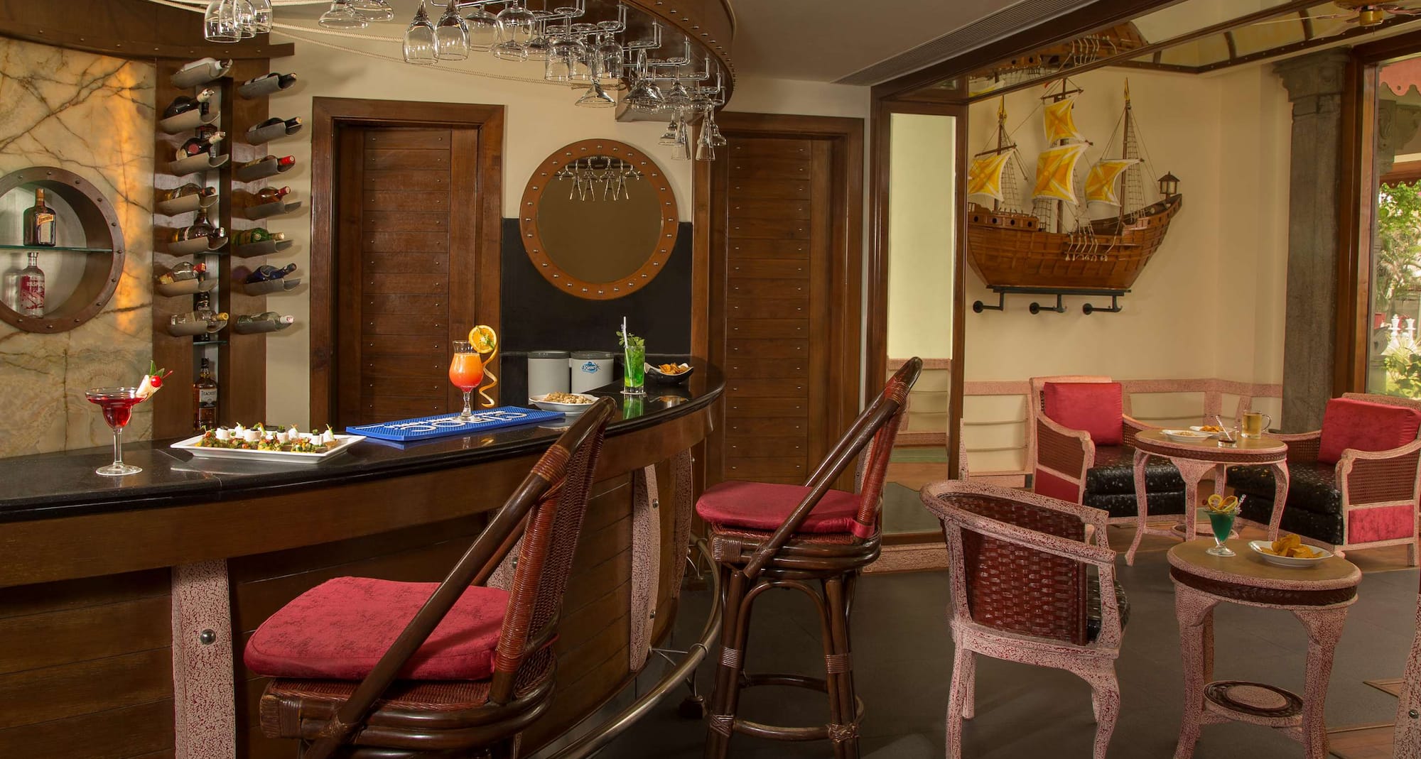 Radisson Blu Resort Temple Bay Mamallapuram - Bar Lounge