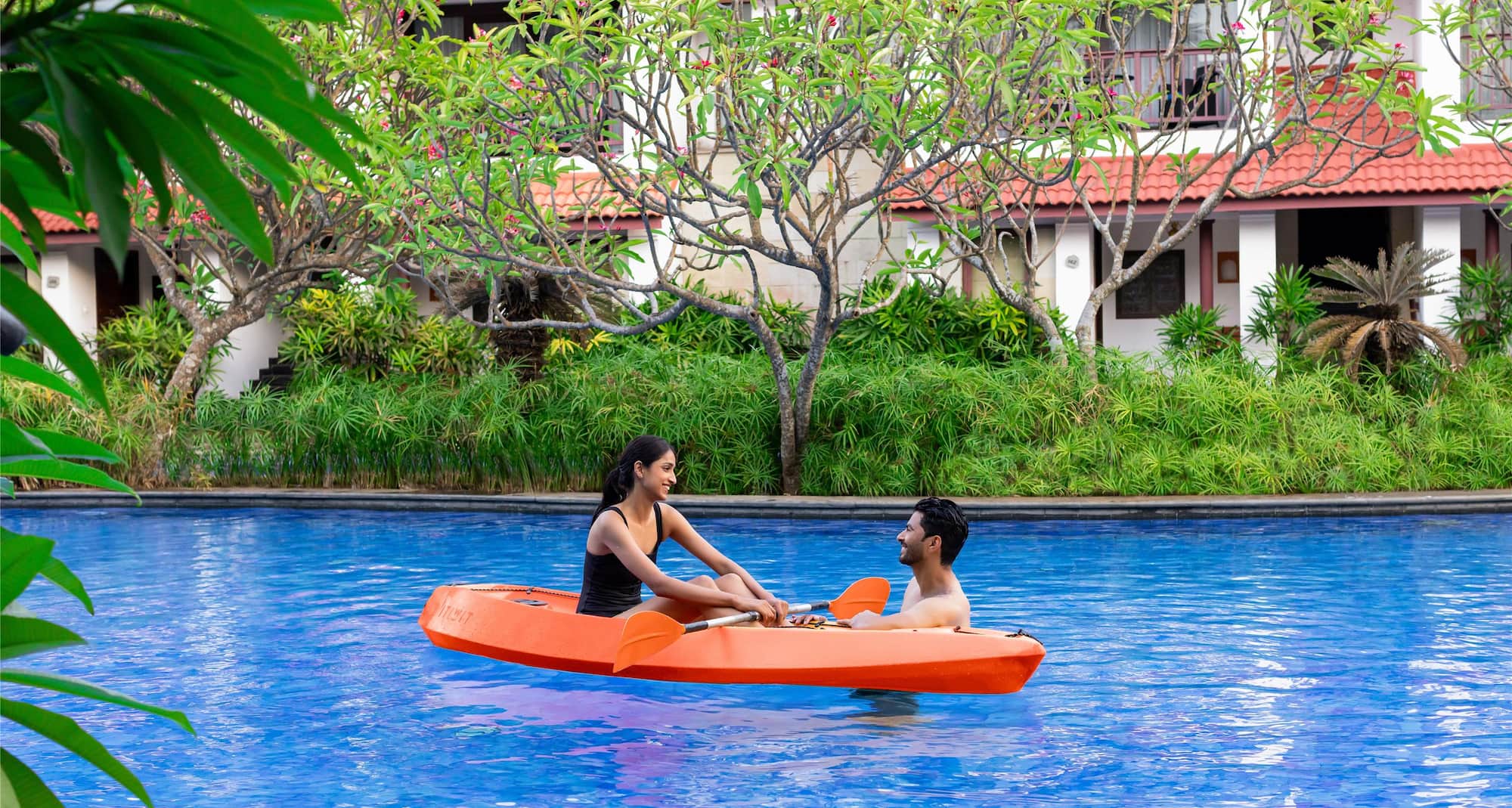 Radisson Blu Resort Temple Bay Mamallapuram - Meandering Outdoor Pool