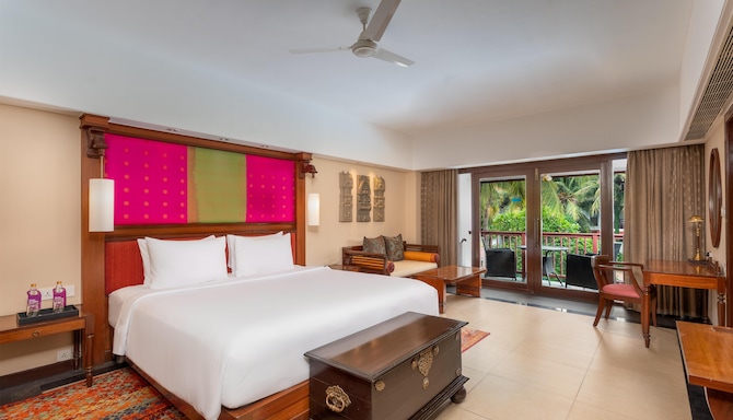 Radisson Blu Resort Temple Bay Mamallapuram - Pool View Chalet