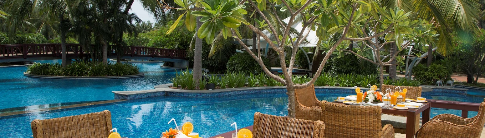 Radisson Blu Resort Temple Bay Mamallapuram - Waters Edge Café