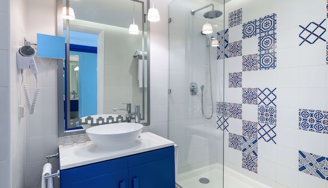 Radisson Blu Resort & Thalasso, Hammamet - Guest room bathroom