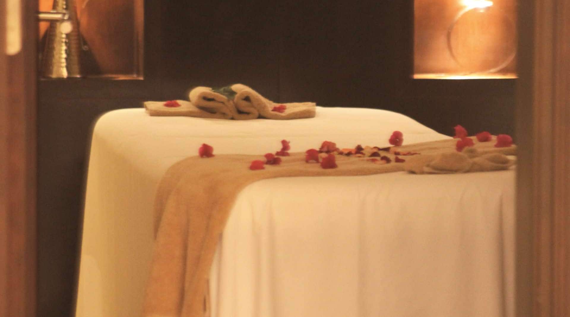 Radisson Blu Resort & Thalasso, Hammamet - Spa Massage Bed