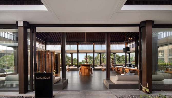Radisson Blu Hotel, Bali Uluwatu - Lookout Bar