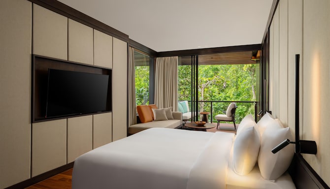 Radisson Blu Resort & Villas, Bali Uluwatu - Deluxe Room with Balcony Jungle View