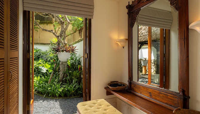 Radisson Blu Resort & Villas, Bali Uluwatu - Deluxe Cliff Ocean View
