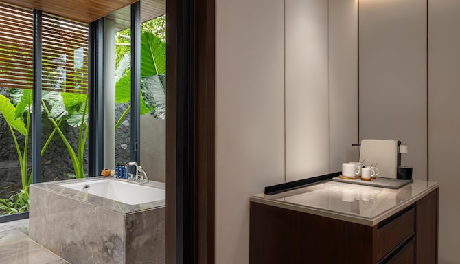 Radisson Blu Resort & Villas, Bali Uluwatu - One Bedroom Villa with Pool Ocean View