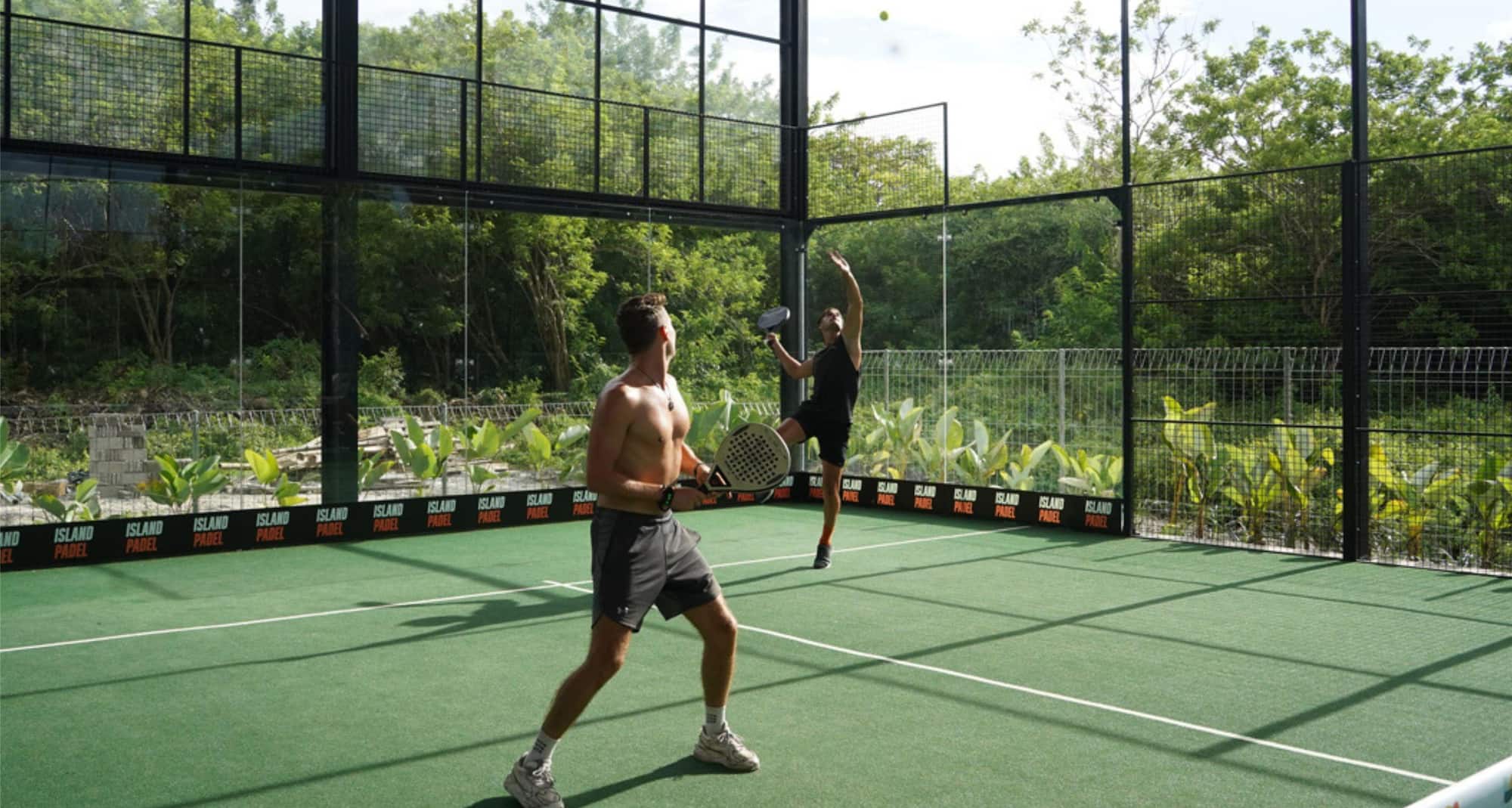 Radisson Blu Hotel, Bali Uluwatu - Island Padel Uluwatu