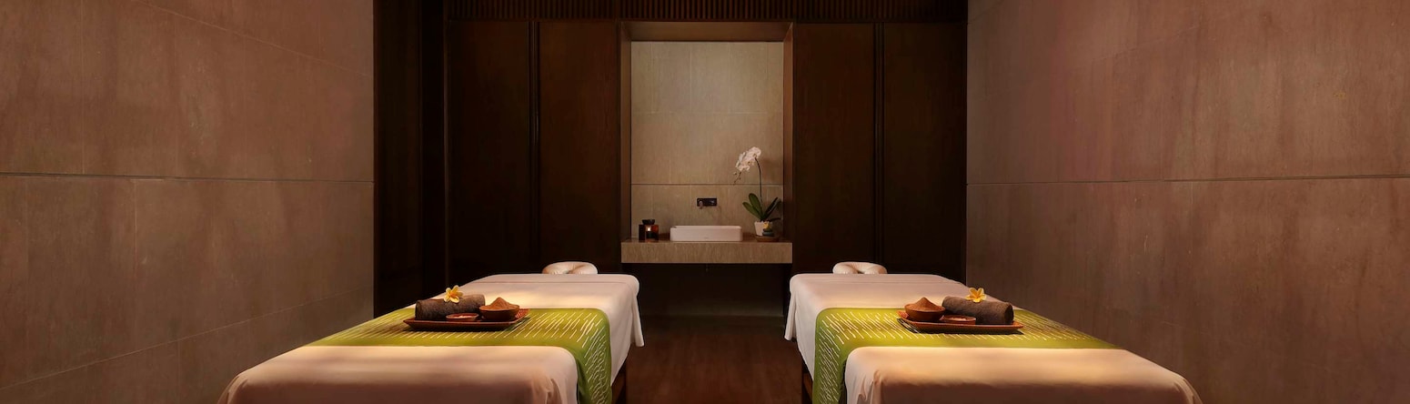 Radisson Blu Hotel, Bali Uluwatu - Spa Treatment Room