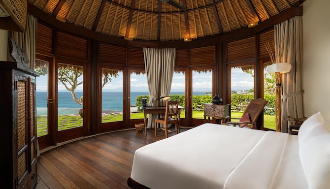 Radisson Blu Resort & Villas, Bali Uluwatu - Two Bedroom Cliff Villa with Pool