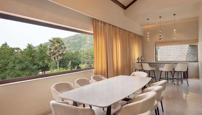 Radisson Blu Resort, Visakhapatnam - Haveli Suite dining & bar counter
