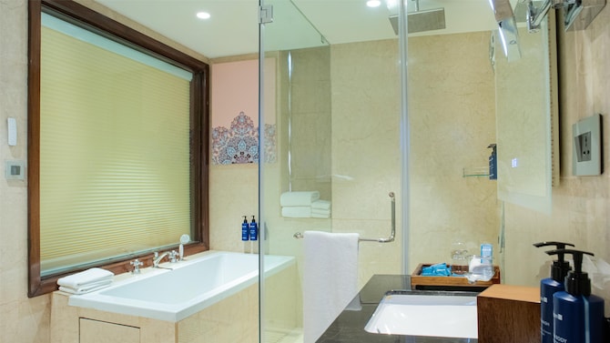 Radisson Blu Resort, Visakhapatnam - Presidential Suite