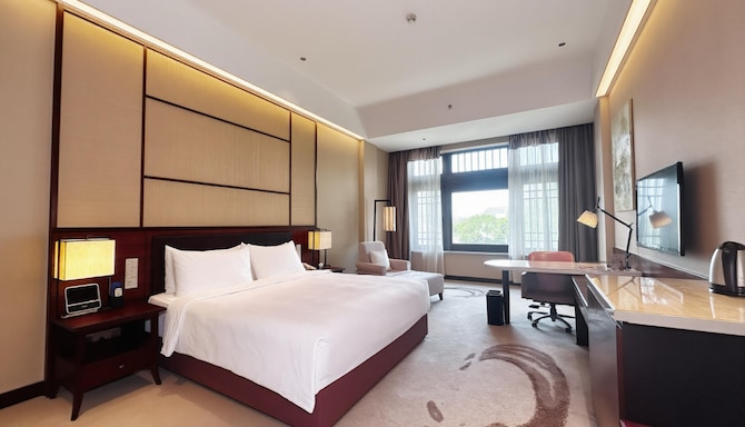 Radisson Blu Resort, Wetland Park Wuxi - Superior Room