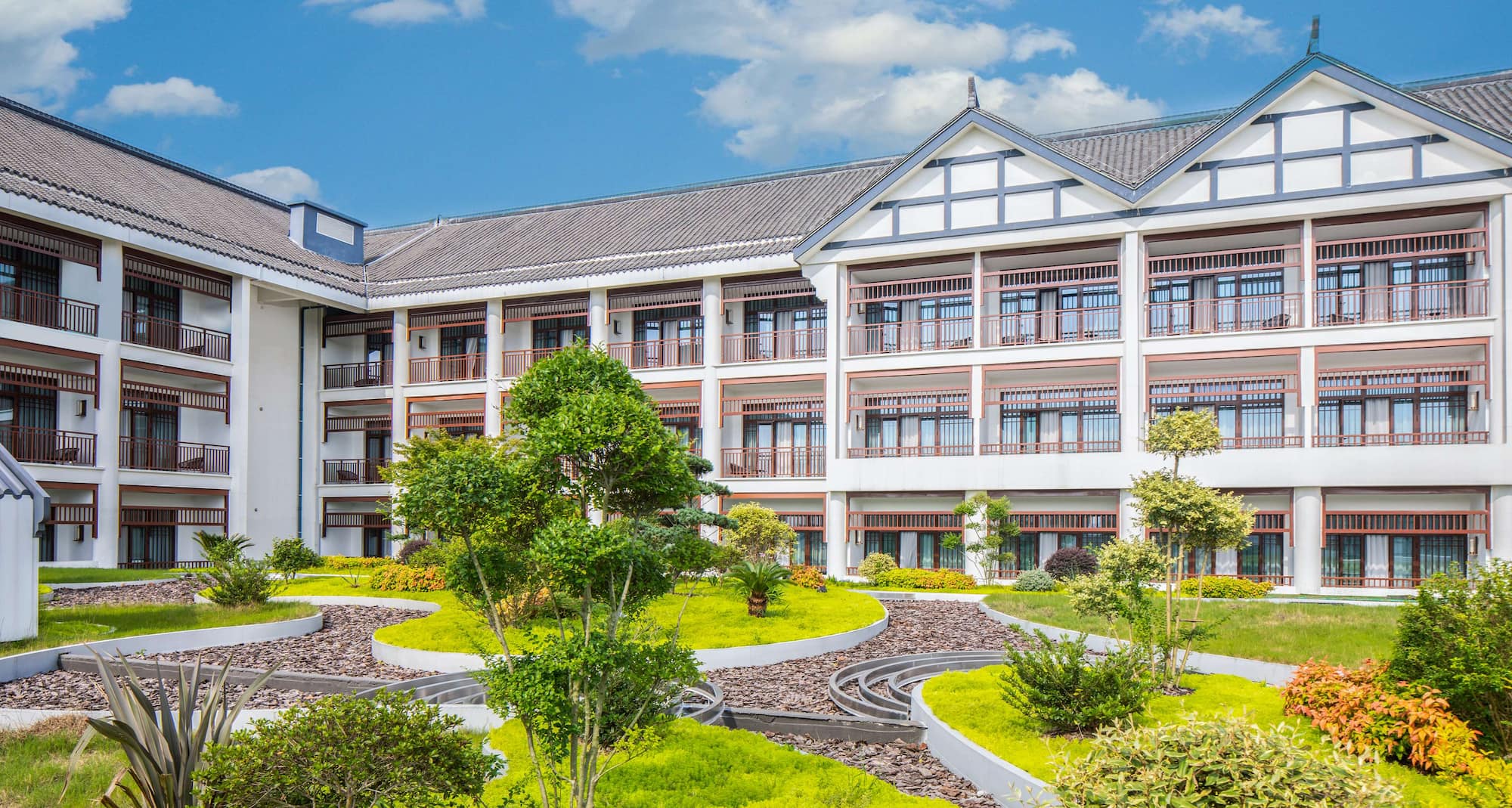 Radisson Blu Resort, Wetland Park Wuxi - Hanging gardens