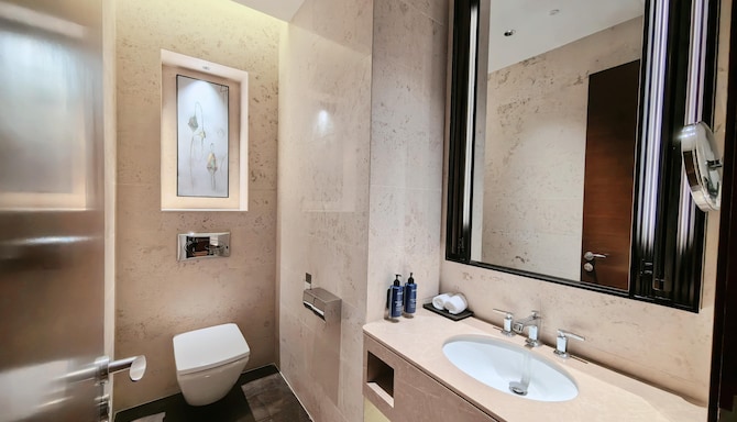 Radisson Blu Resort, Wetland Park Wuxi - Junior Suite