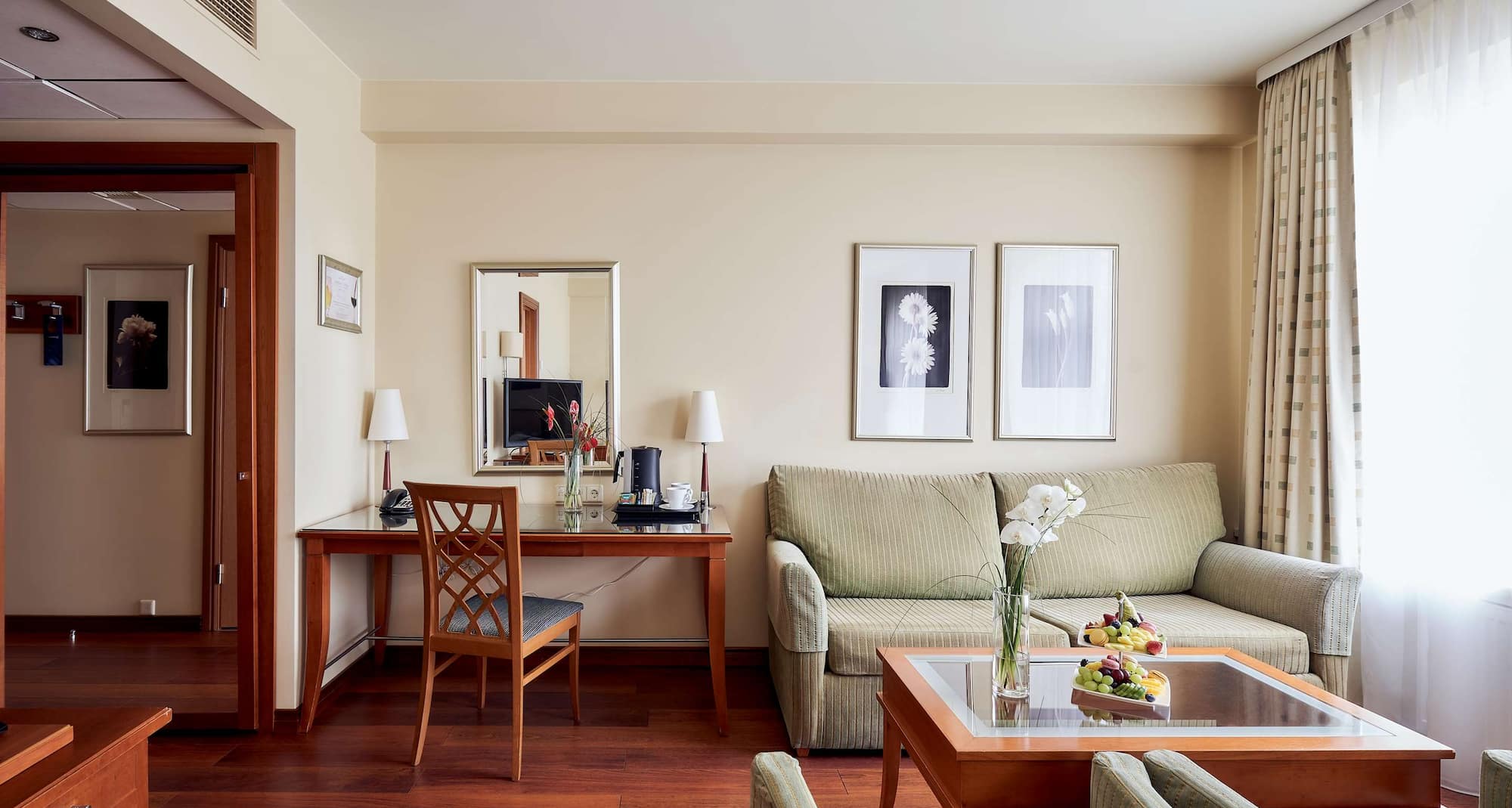 Radisson Blu Ridzene Hotel, Riga - Premium Room Old Town View