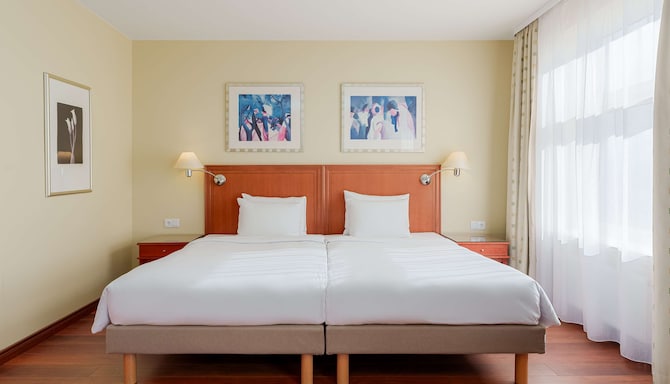 Premium Room - Old Town view
