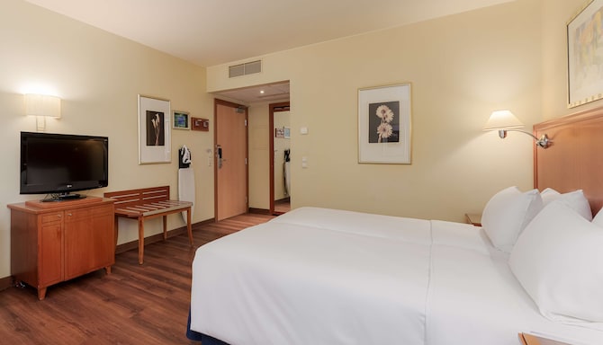 Radisson Blu Ridzene Hotel, Riga - Superior Room - Park view