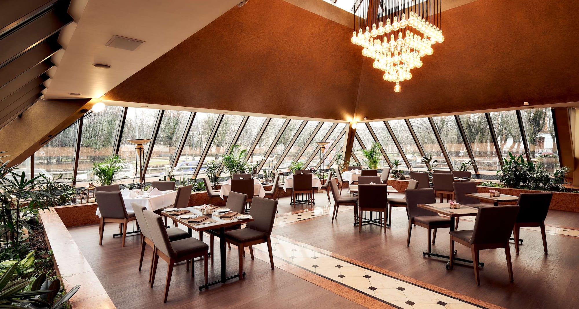 Radisson Blu Ridzene Hotel, Riga - Piramida Restaurant