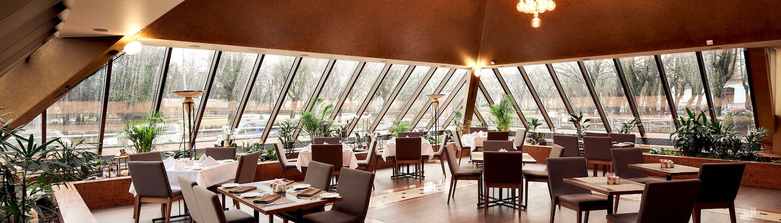 Radisson Blu Ridzene Hotel, Riga - Piramida Restaurant