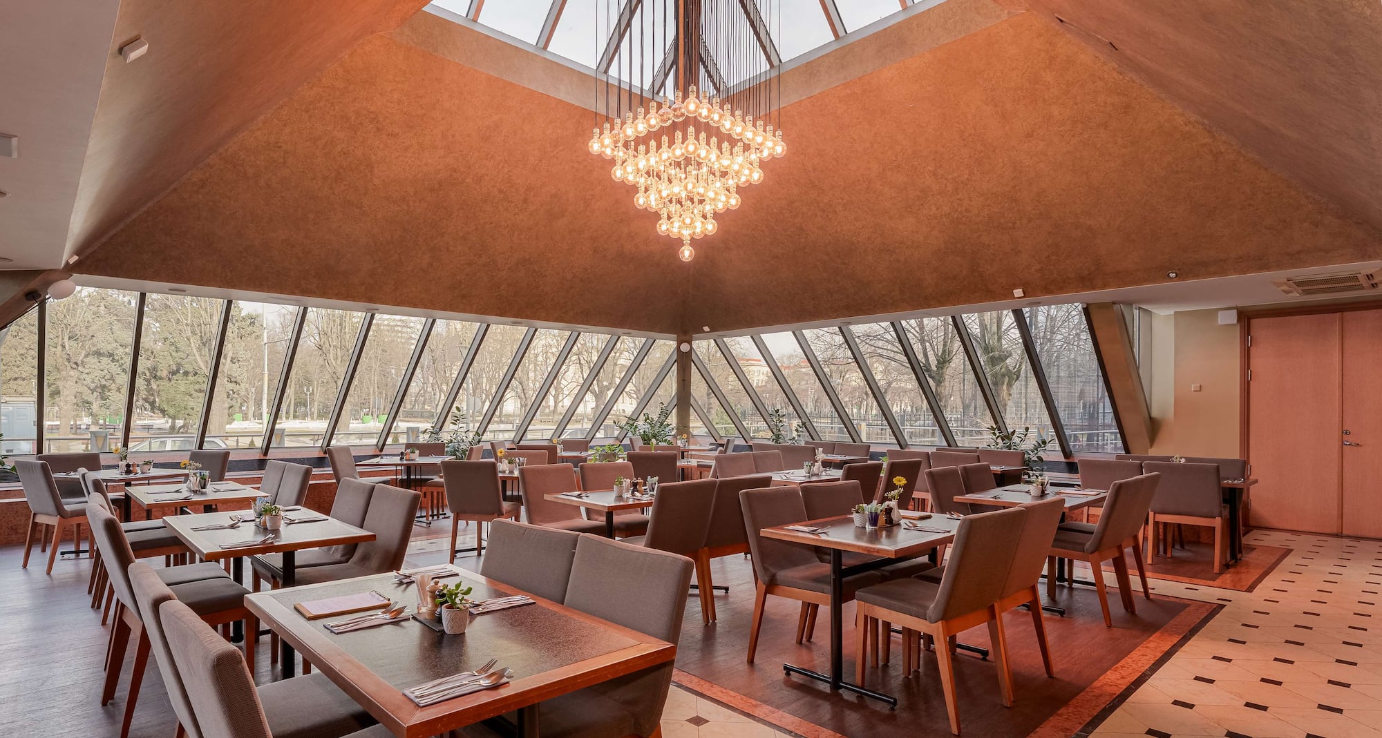 Radisson Blu Ridzene Hotel, Riga - Restaurant Piramida