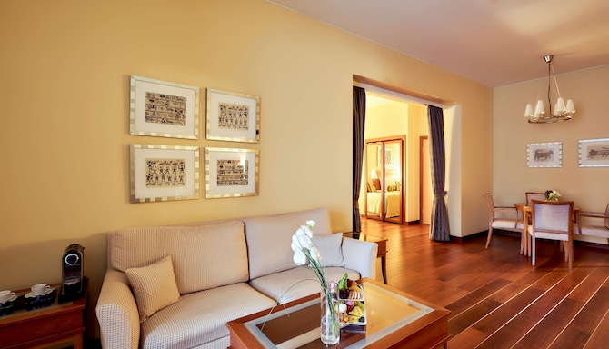Radisson Blu Ridzene Hotel, Riga - Suite Living Room