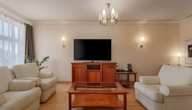 Radisson Blu Ridzene Hotel, Riga - Presidential Suite Living Room
