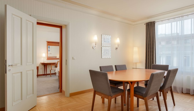 Radisson Blu Ridzene Hotel, Riga - Presidential Suite Living room