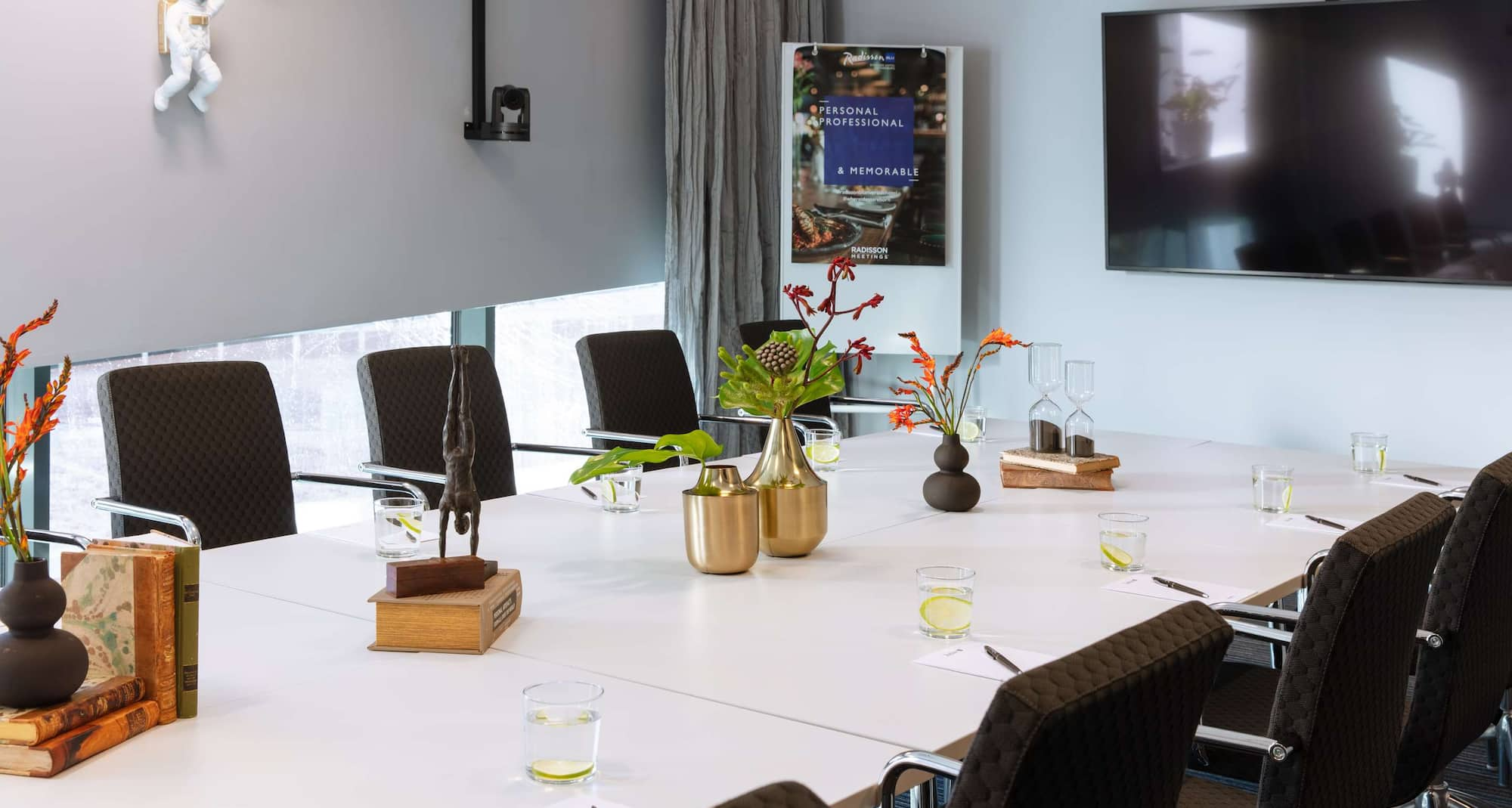 Radisson Blu Riverside Hotel, Gothenburg - Meeting room Quattor boardroom set-up