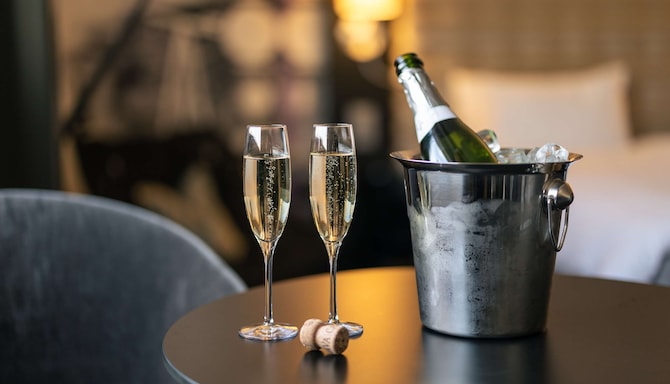 Radisson Blu Riverside Hotel, Gothenburg - In-room Champagne at arrival