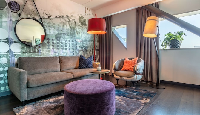 Radisson Blu Riverside Hotel, Gothenburg - Suite living room