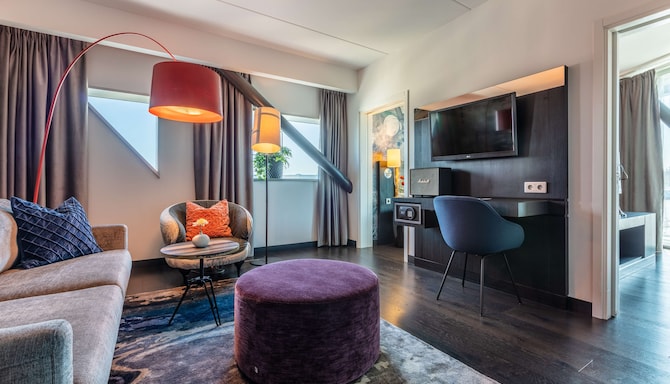 Radisson Blu Riverside Hotel, Gothenburg - Suite living room