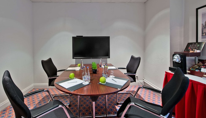Radisson Blu Royal Astorija Hotel, Vilnius – Tagungsraum Oktava
