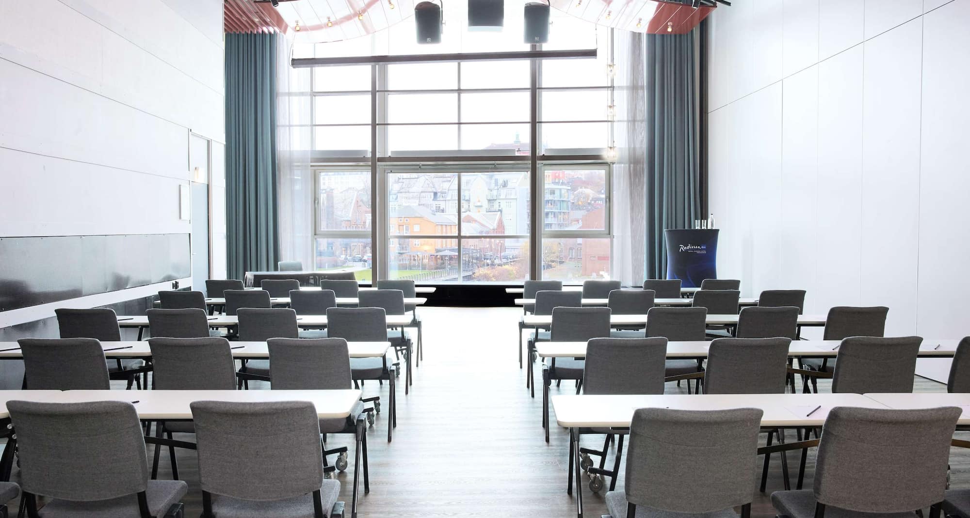 Radisson Blu Royal Garden Hotel, Trondheim - Meeting Room Olav Tryggvason 1 classroom set-up