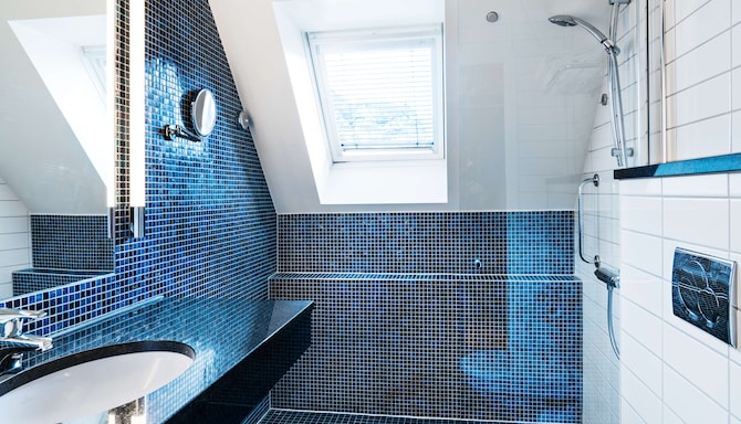 Radisson Blu Royal Hotel, Bergen, A Verified Net Zero Hotel - Superior, Superior - City View - Bathroom