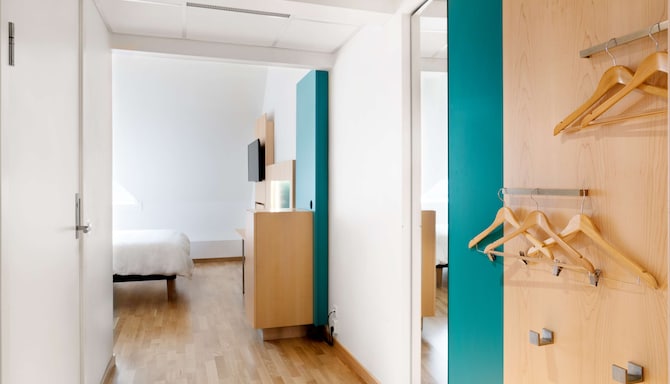 Radisson Blu Royal Hotel, Bergen - Standard, Superior, Superior - City View, Premium - Fjord View