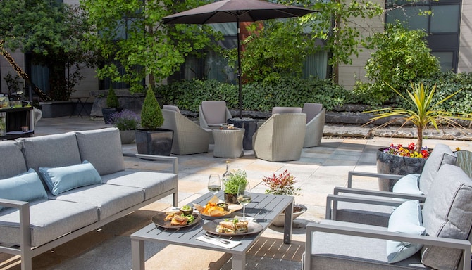 The Dyflin Garden Terrace