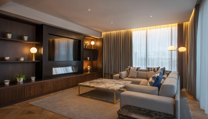 Radisson Blu Royal Hotel, Dublin - The Castle Suite