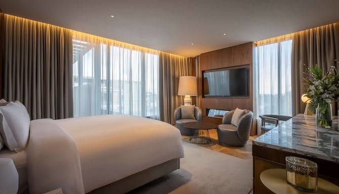Radisson Blu Royal Hotel, Dublin - The Castle Suite