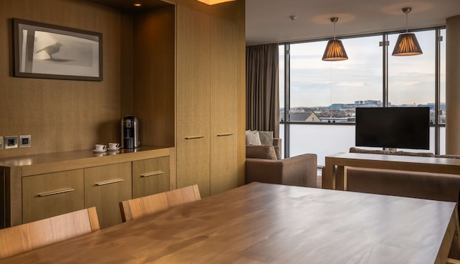 Radisson Blu Royal Hotel, Dublin - One Bedroom Suite