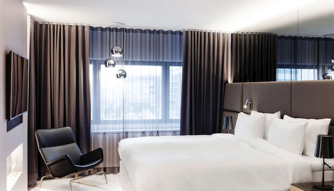 Radisson Blu Royal Hotel, Helsinki - Business class bathroom