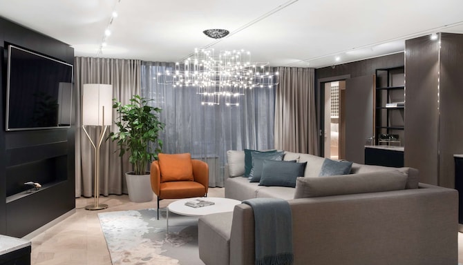 Radisson Blu Royal Hotel, Helsinki - Royal-sviitin olohuone