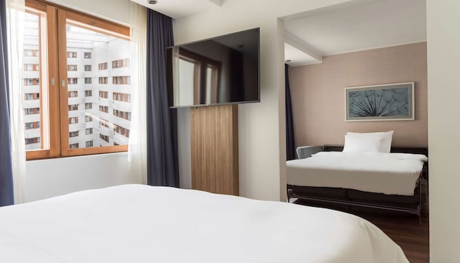 Radisson Blu Royal Viking Hotel, Stockholm, A Verified Net Zero Hotel - Family Room