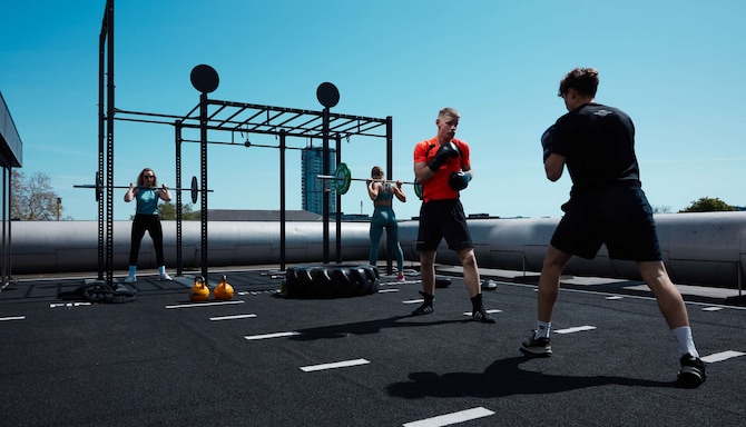 Radisson Blu Scandinavia Hotel, Copenhagen - Sporting Health Club - Outdoor Gym Area