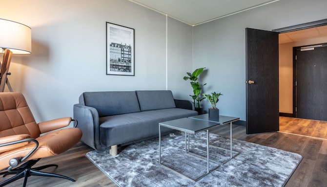 Radisson Blu Scandinavia Hotel, Copenhagen - Suite-One Bedroom-Panoramic Lake View