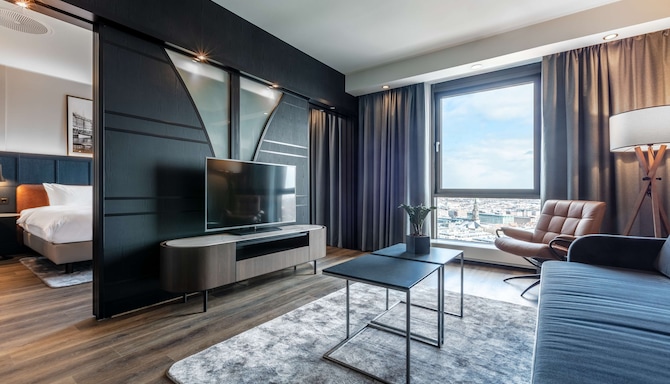 Radisson Blu Scandinavia Hotel, Copenhagen - Suite-One Bedroom-Panoramic Lake View