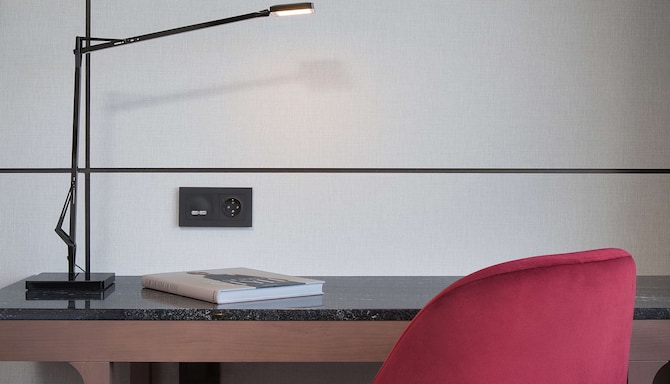 Radisson Blu Scandinavia Hotel Oslo - Guest Room desk