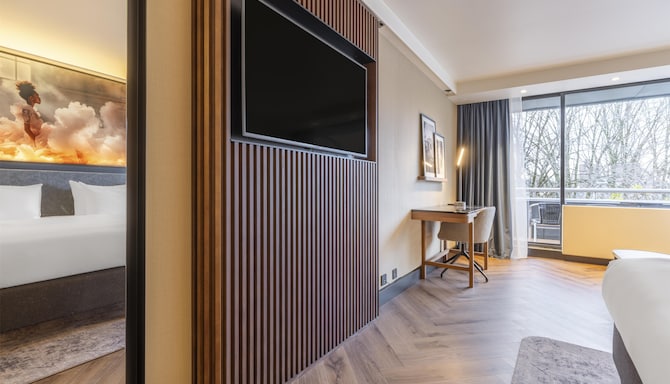 Radisson Blu Scandinavia Hotel, Oslo - Family Room with Terrace