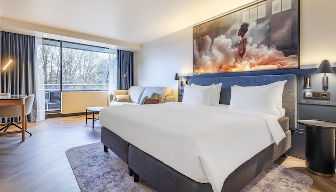 Radisson Blu Scandinavia Hotel, Oslo - Family Room with Terrace