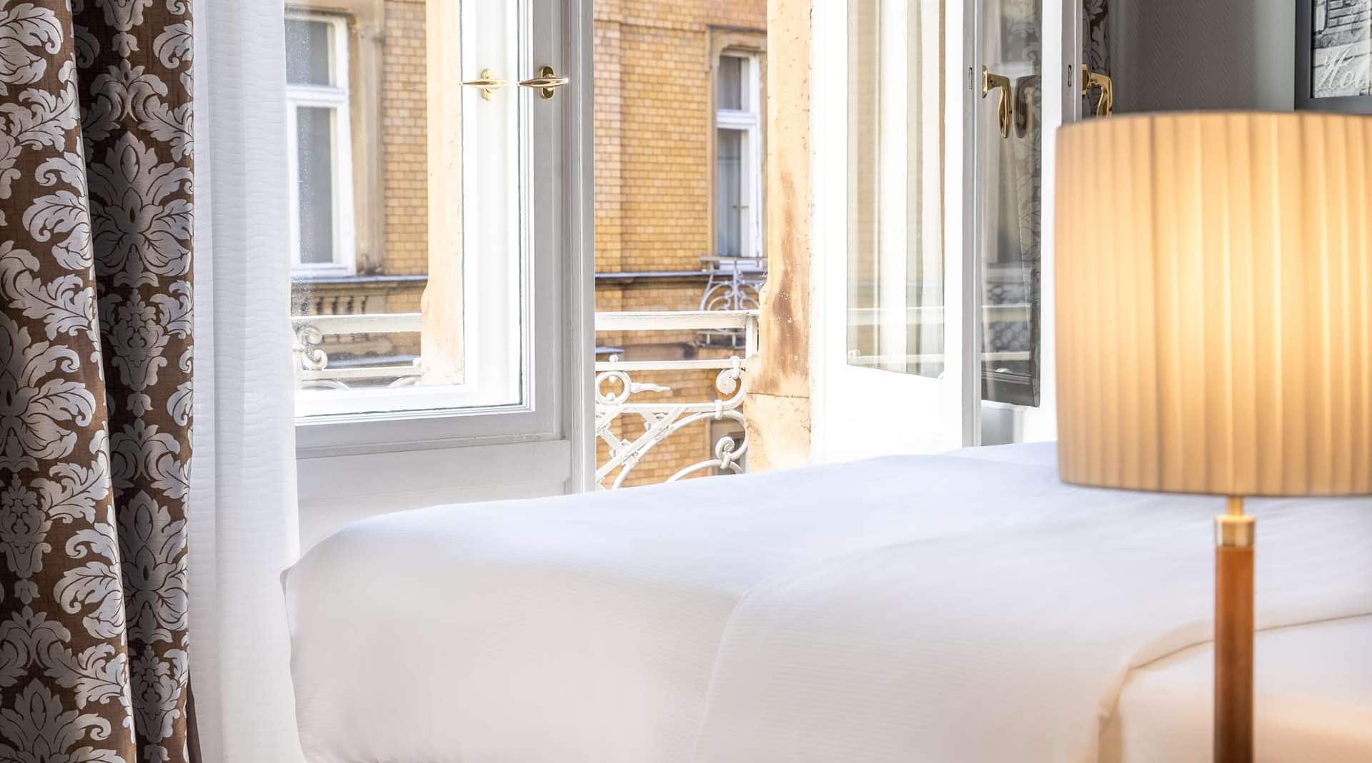 Radisson Blu Schwarzer Bock Hotel - Superior Room with Balcony